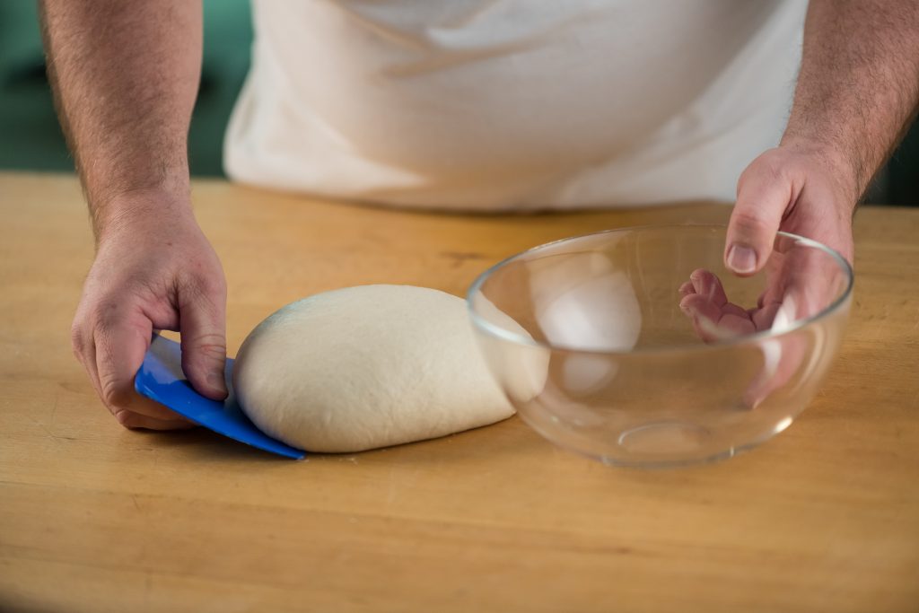 Introducimos la masa en un recipiente