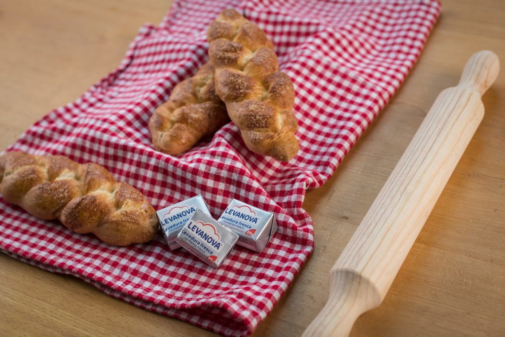 Dejamos enfriar el pan de leche