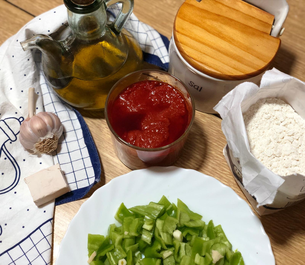 Receta de Coca, pimentó y tomaca