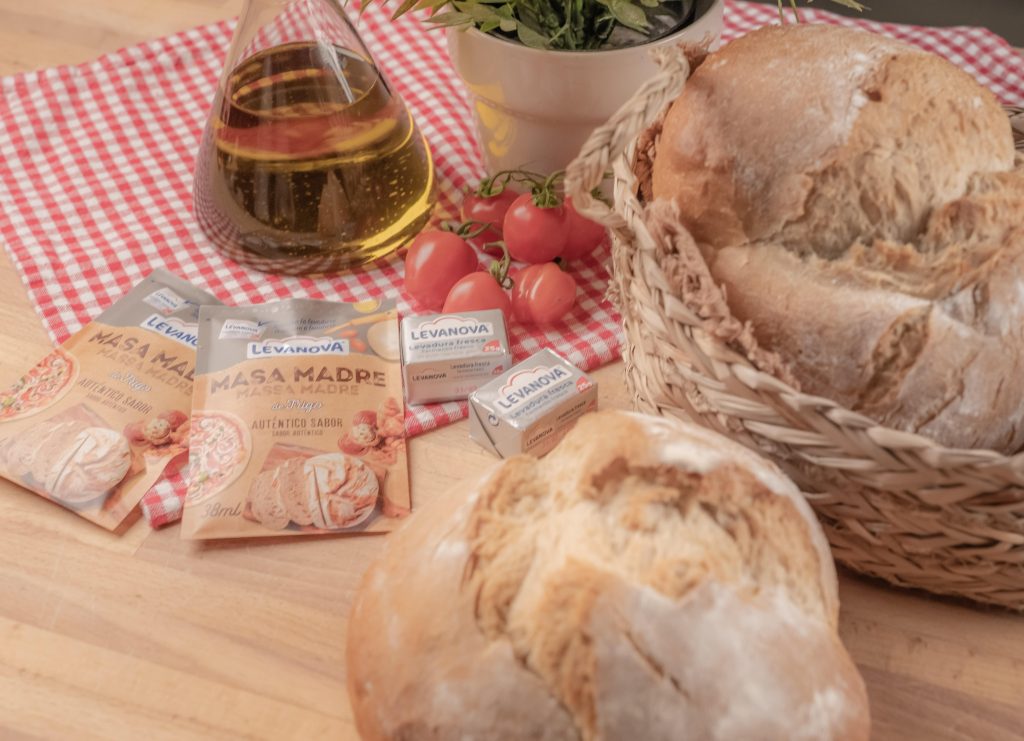 Receta de pan de payés casero elaborado con masa madre